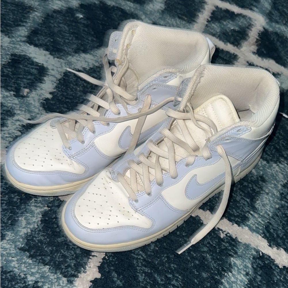 Blue and white special Nikes 🩵🩶 soo cute bought off stock x and worn once!